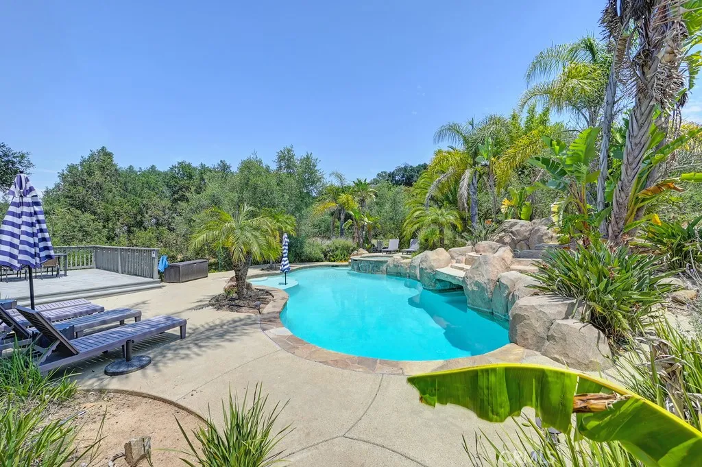 25570 Fuerte Road, Temecula, California 92590 home-pic-9